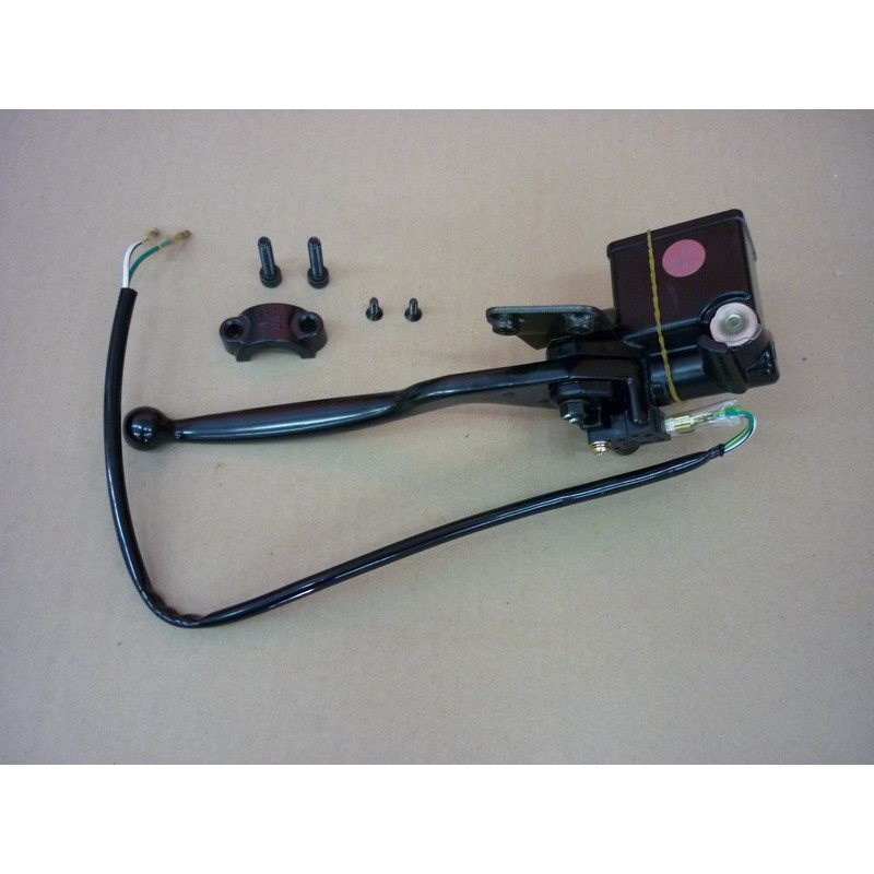 FR MASTER CYLINDER ASSY